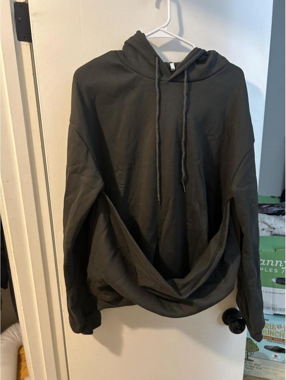 Brand new Black oversized kangaroo pocket hoodie in size L